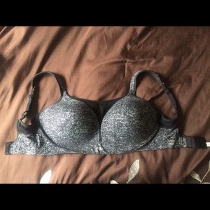 Victoria’s Secret High Impact Sports Bra 32DDD